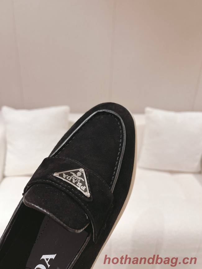 Prada leather loafers 93415-3