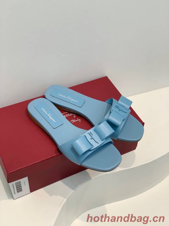 Ferragamo slippers 93494-3