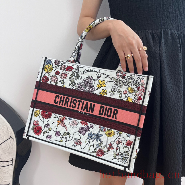 MEDIUM DIOR BOOK TOTE White Multicolor Florilegio Embroidery M1296ZEMF MEDIUM DIOR BOOK TOTE White Multicolor Florilegio Embroidery M1296ZEMF