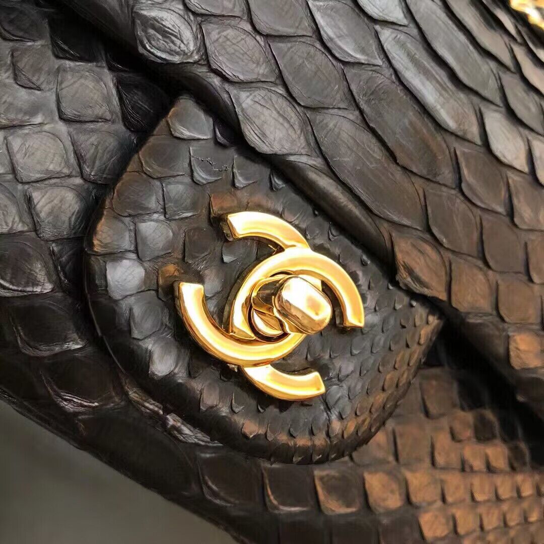 Chanel Mini Flap Bag Python & Gold-Tone Metal D69900 Black Chanel Mini Flap Bag Python & Gold-Tone Metal D69900 Black