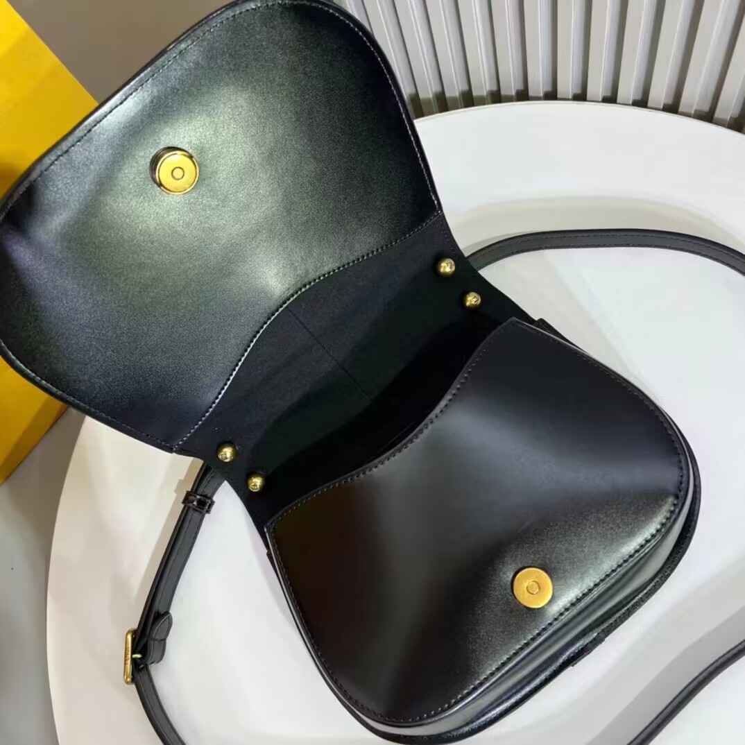 Fendi C mon Medium 8BT366 Black Fendi C mon Medium 8BT366 Black