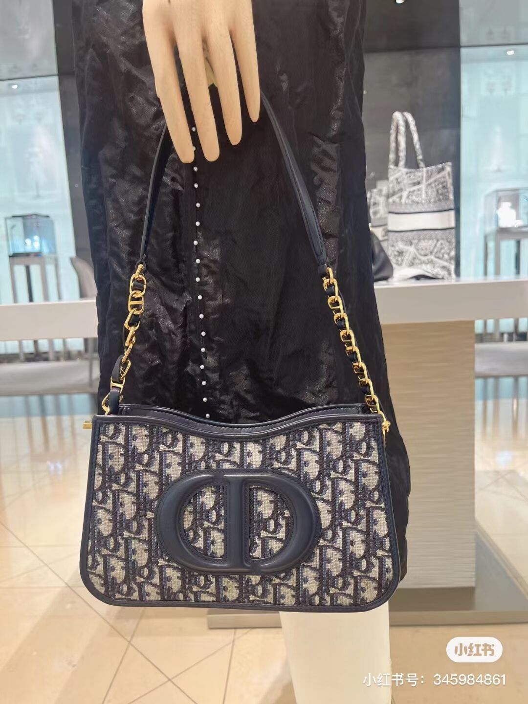 Dior CD SIGNATURE HOBO MINI BAG Blue Dior Oblique Jacquard S2213UTZ Dior CD SIGNATURE HOBO MINI BAG Blue Dior Oblique Jacquard S2213UTZ