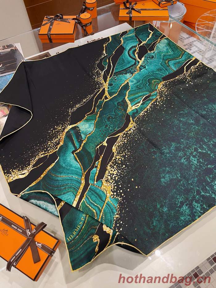 Hermes Scarf HEC00600 Hermes Scarf HEC00600