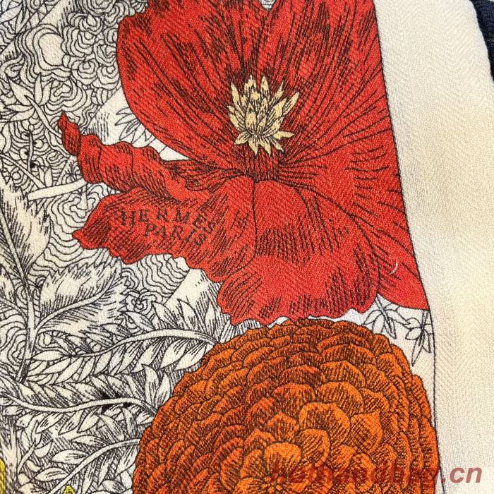Hermes Scarf HEC00702 Hermes Scarf HEC00702
