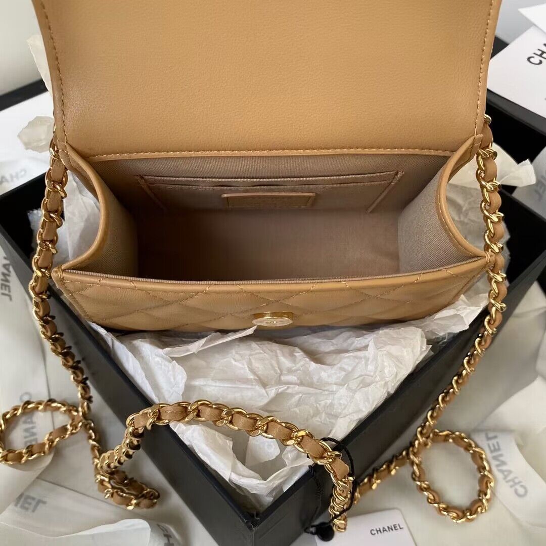 CHANEL 22B Kelly Pearl Top Handle Bag AP3513 Apricot CHANEL 22B Kelly Pearl Top Handle Bag AP3513 Apricot