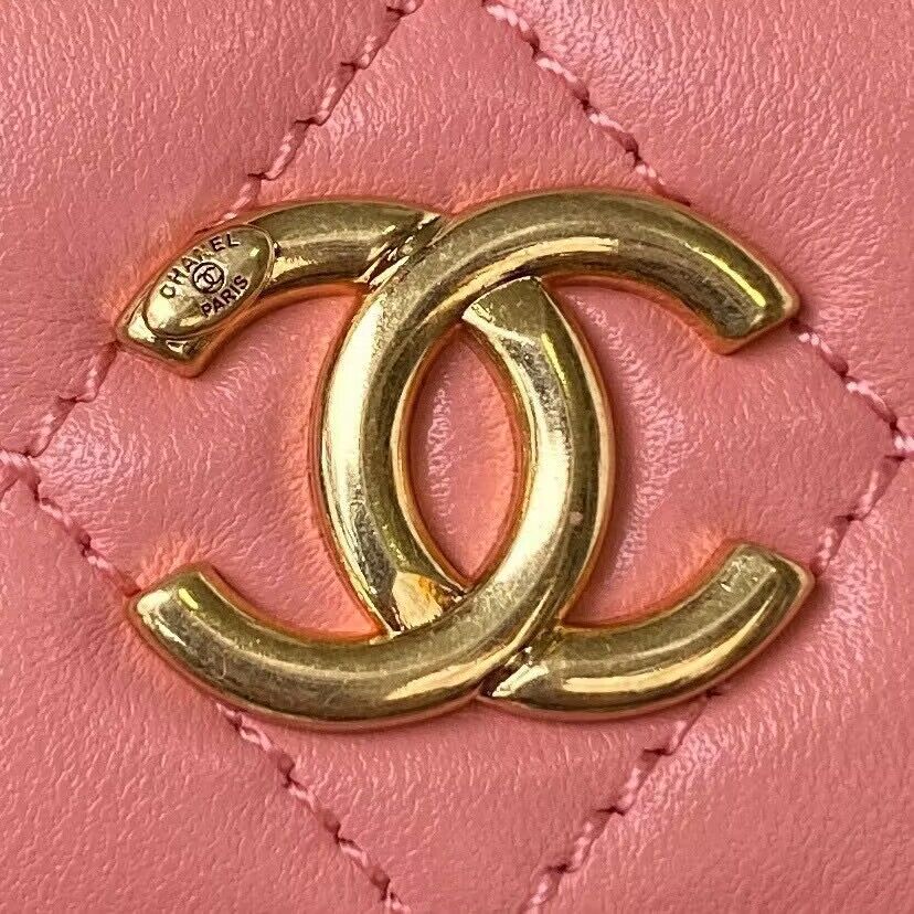 CHANEL 22B Kelly Pearl Top Handle Bag AP3513 Pink CHANEL 22B Kelly Pearl Top Handle Bag AP3513 Pink