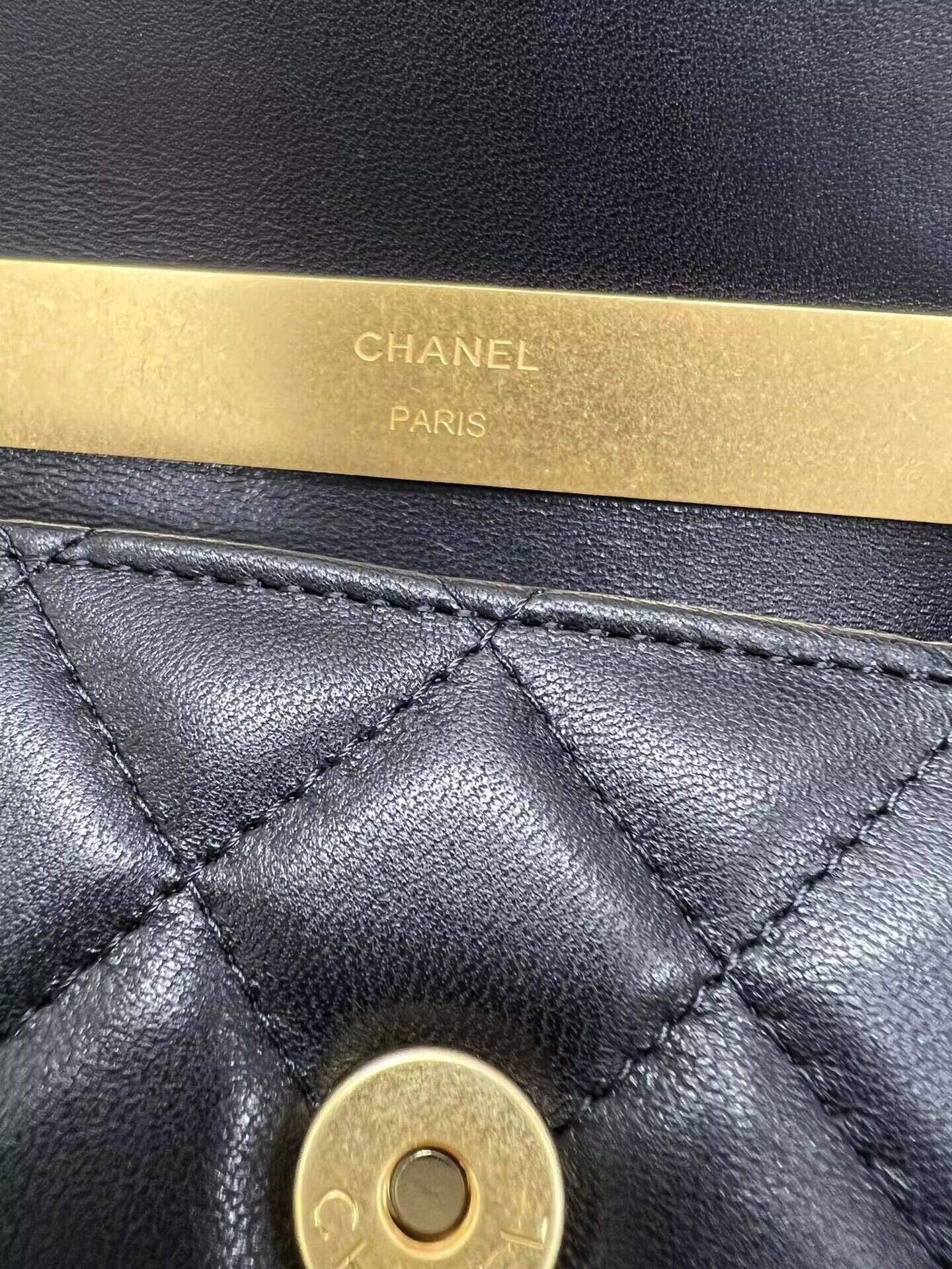 CHANEL 22B Kelly Top Handle Bag AP2945Y Black CHANEL 22B Kelly Top Handle Bag AP2945Y Black