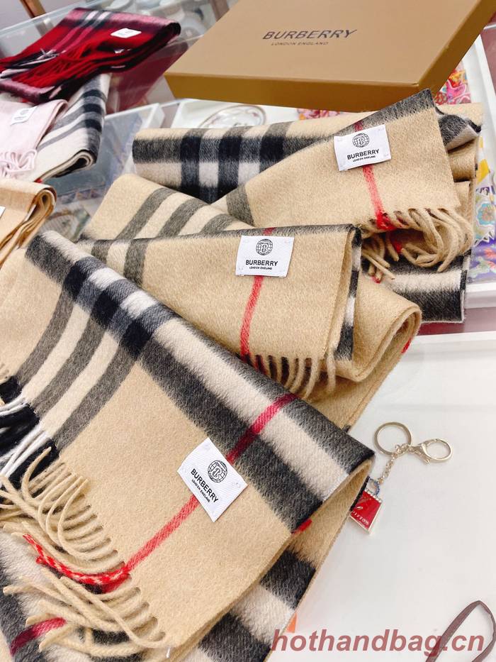 Burberry Scarf BBC00141 Burberry Scarf BBC00141