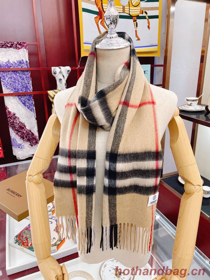 Burberry Scarf BBC00141 Burberry Scarf BBC00141