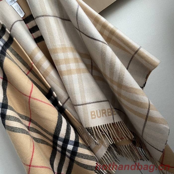 Burberry Cloak BBC00163 Burberry Cloak BBC00163