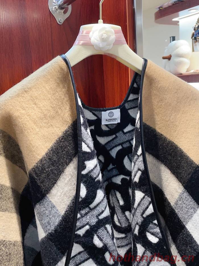 Burberry Cloak BBC00165 Burberry Cloak BBC00165