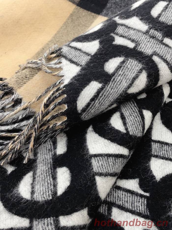 Burberry Cloak BBC00165 Burberry Cloak BBC00165