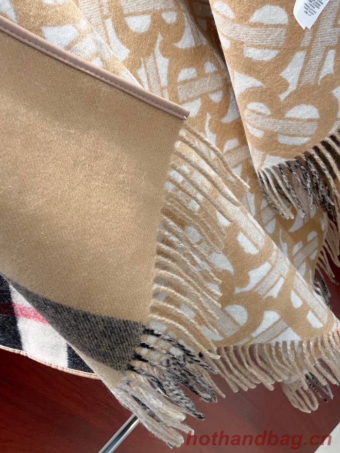 Burberry Cloak BBC00166 Burberry Cloak BBC00166