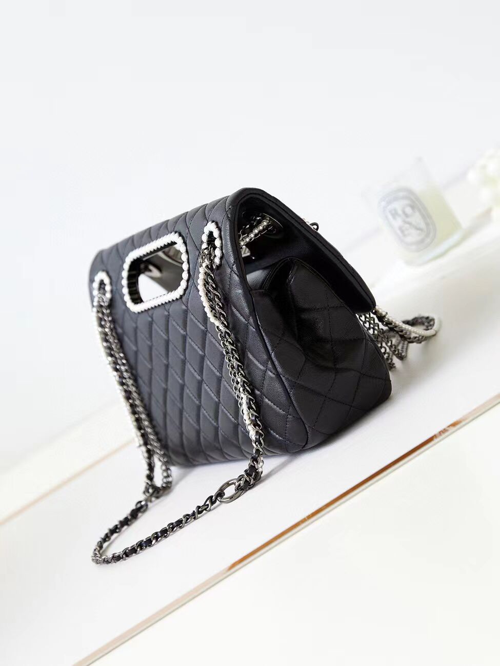 Chanel Original Leather Pearl CC LOGO Bag AS4221 Black Chanel Original Leather Pearl CC LOGO Bag AS4221 Black