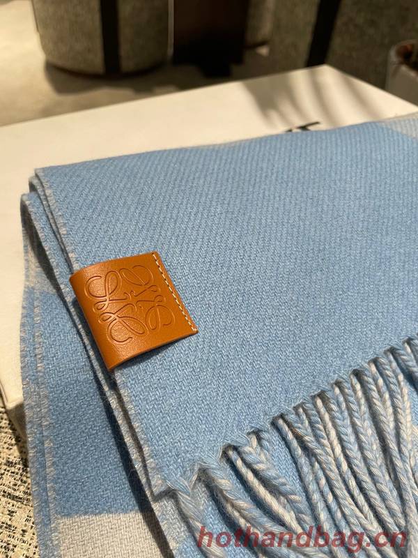 Loewe Scarf LOC00037 Loewe Scarf LOC00037