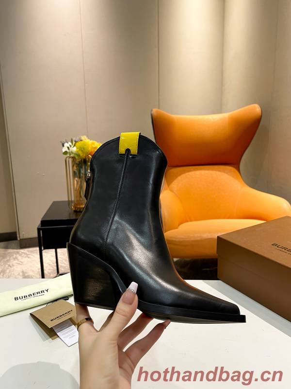 Burberry Shoes BBS00019