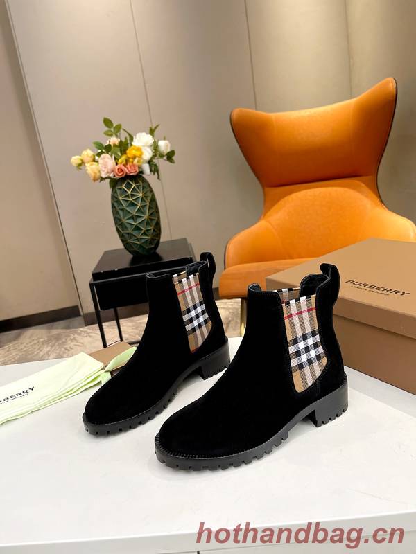 Burberry Shoes BBS00026