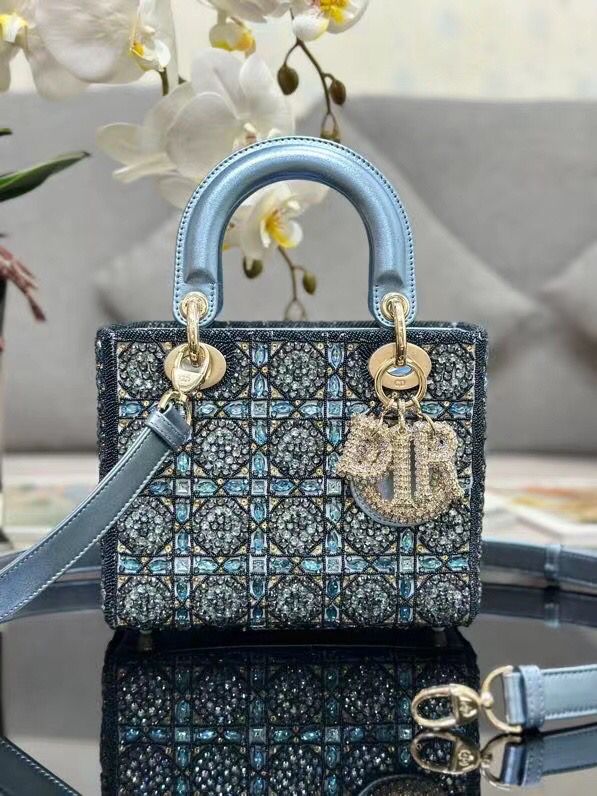 Dior LADY MEDIUM D-LITE BAG M0568O Diamond Embroidery blue