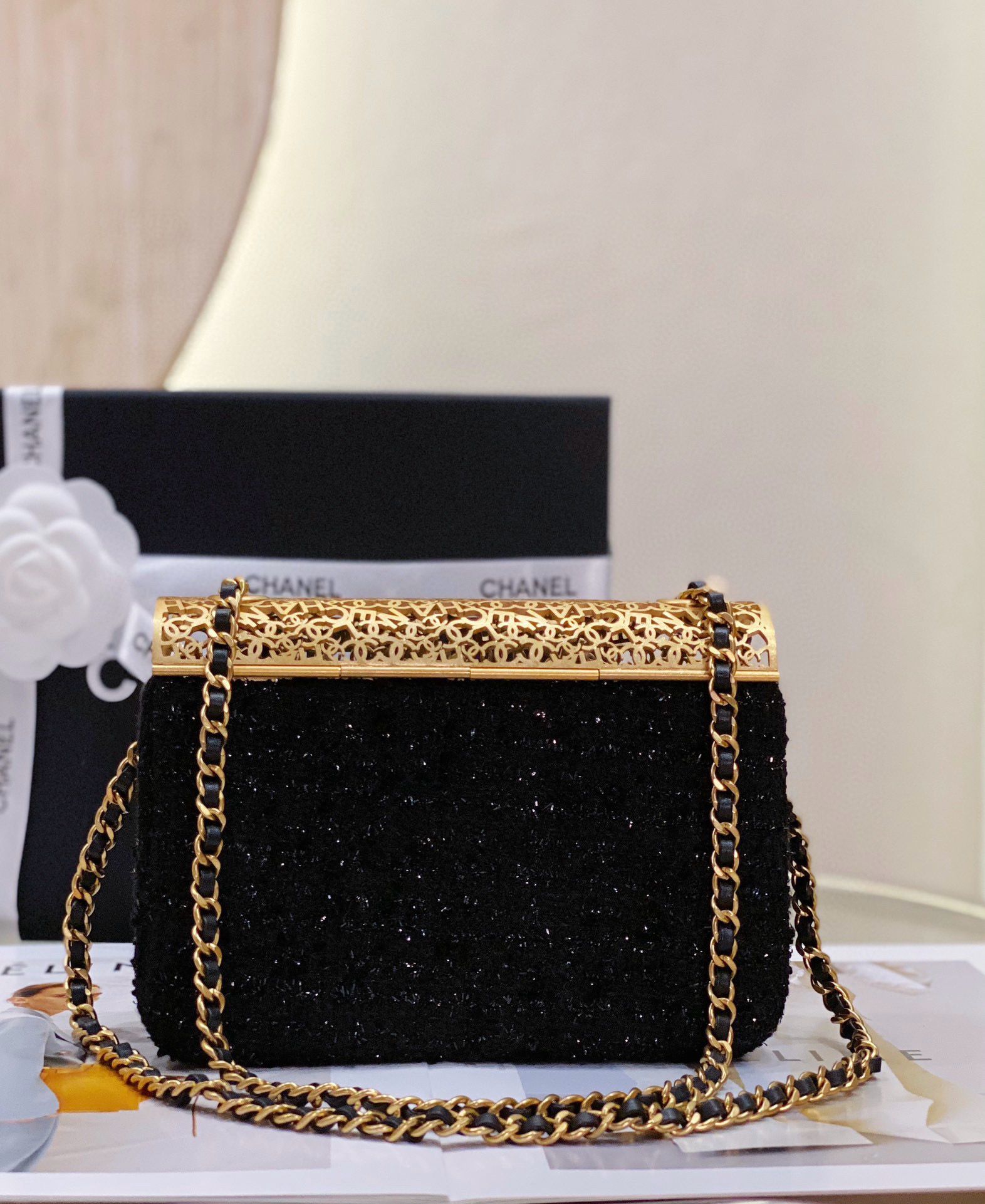 Chanel Clutch Shoulder Handbag SS2022 Gold&Black Chanel Clutch Shoulder Handbag SS2022 Gold&Black