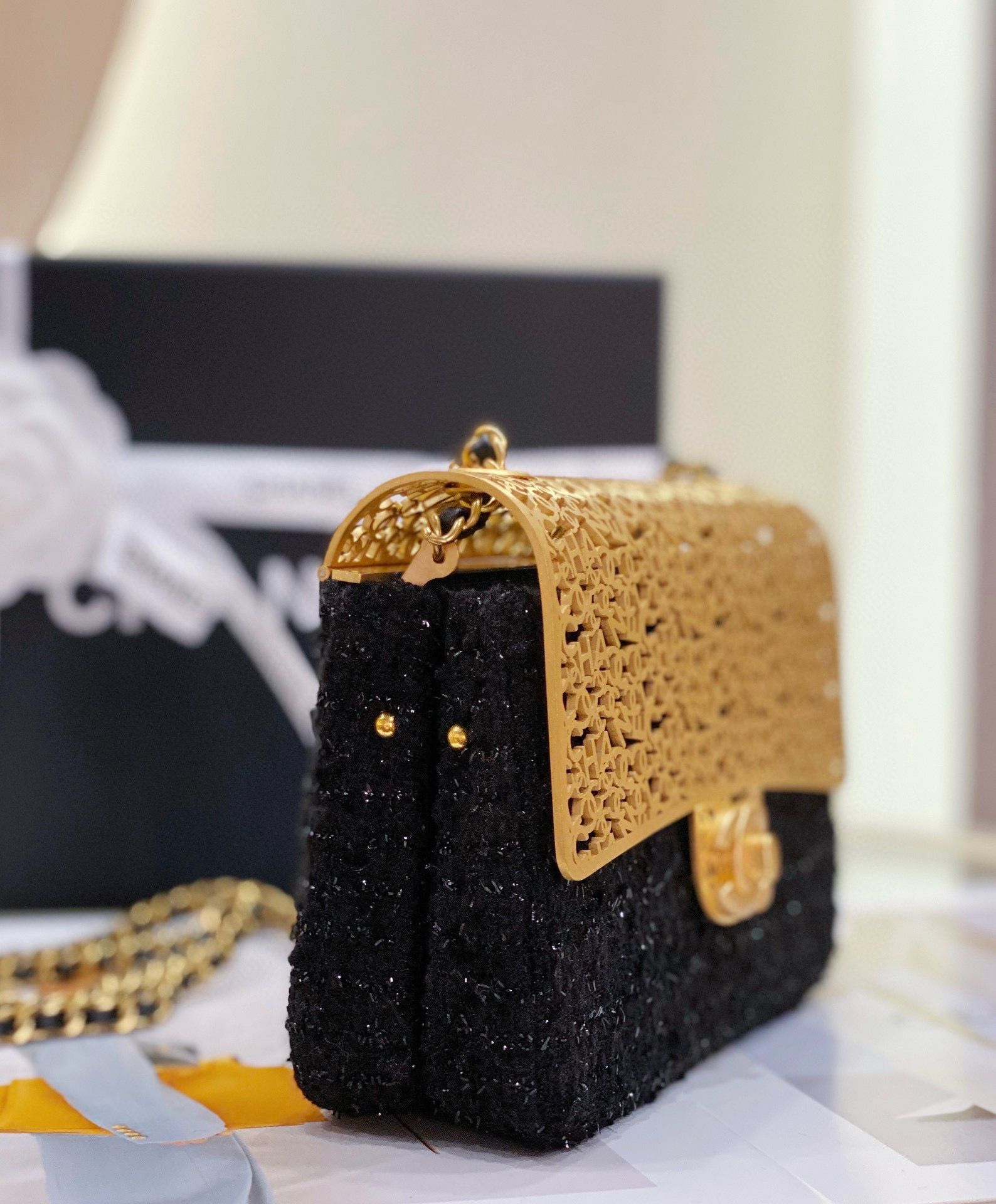 Chanel Clutch Shoulder Handbag SS2022 Gold&Black Chanel Clutch Shoulder Handbag SS2022 Gold&Black