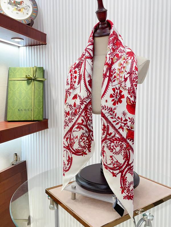 Gucci Scarf GUC00337 Gucci Scarf GUC00337
