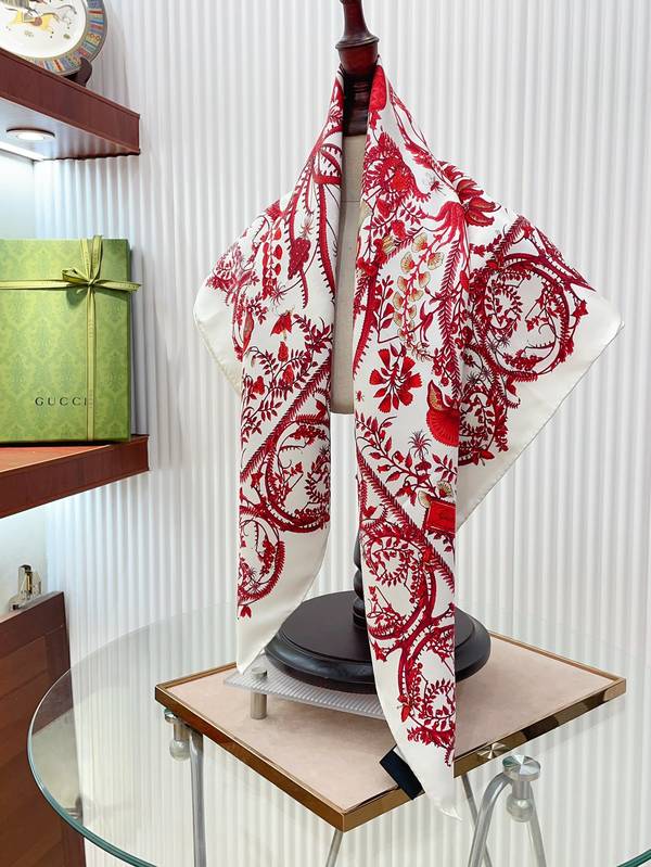 Gucci Scarf GUC00337 Gucci Scarf GUC00337