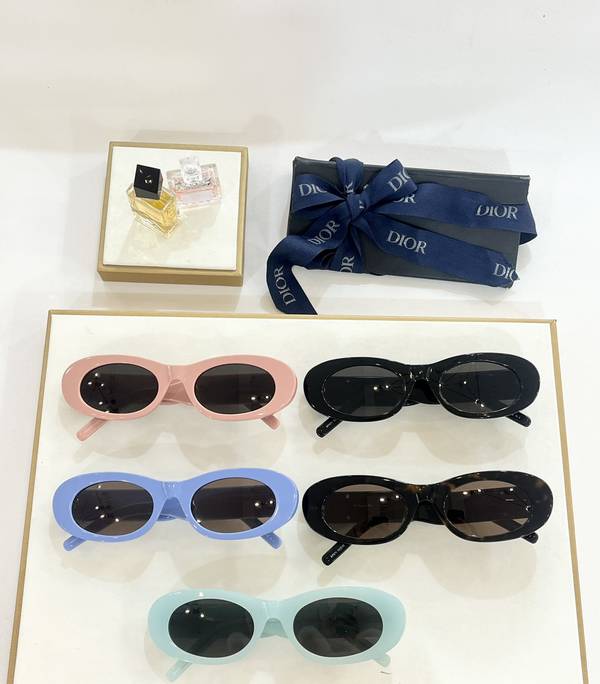 Dior Sunglasses Top Quality DIS03115
