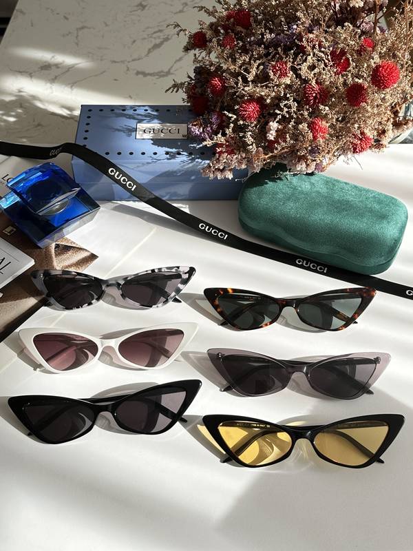 Gucci Sunglasses Top Quality GUS04053