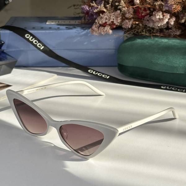 Gucci Sunglasses Top Quality GUS04057