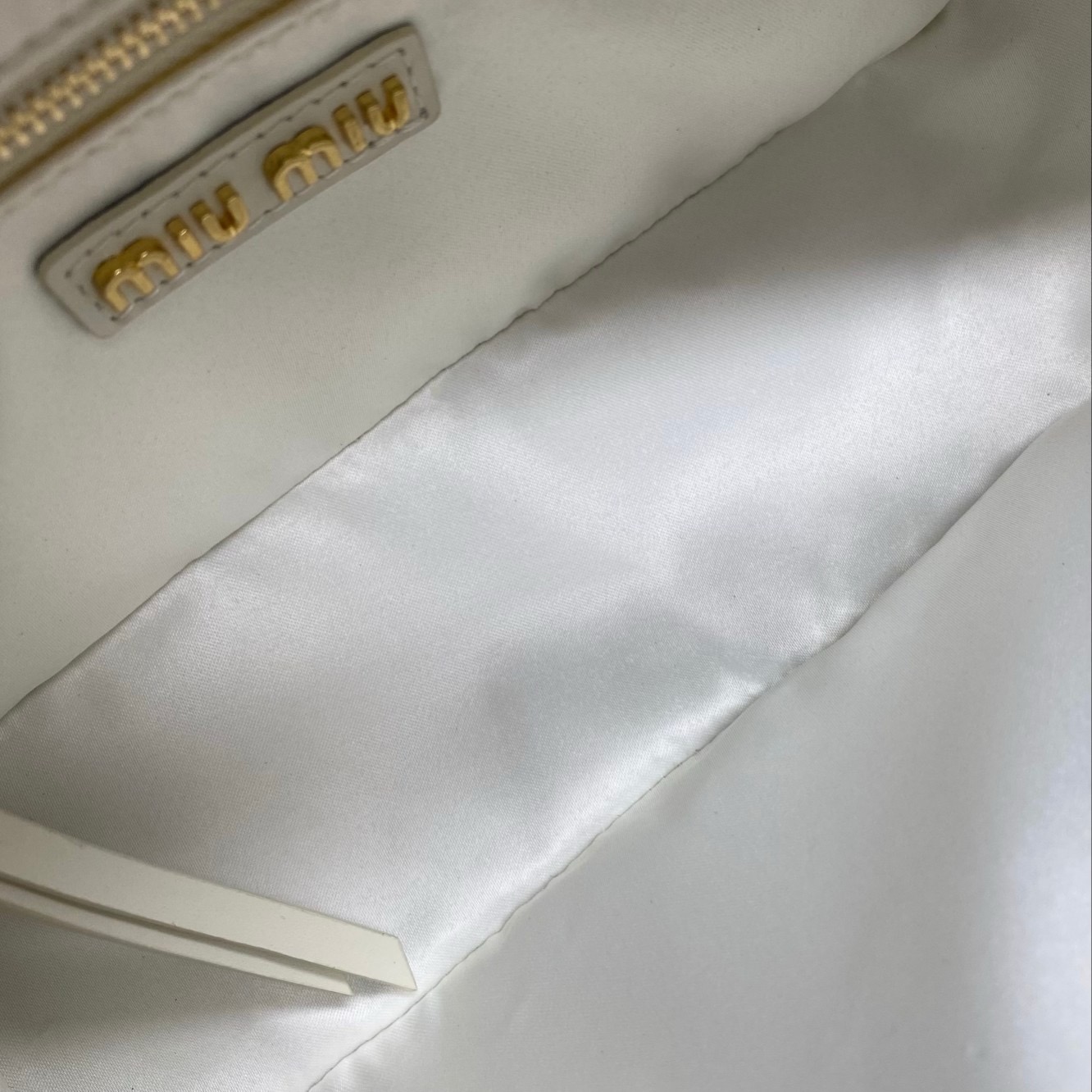 MIU MIU Original Leather Top Handle Bag 5BB147 WHITE