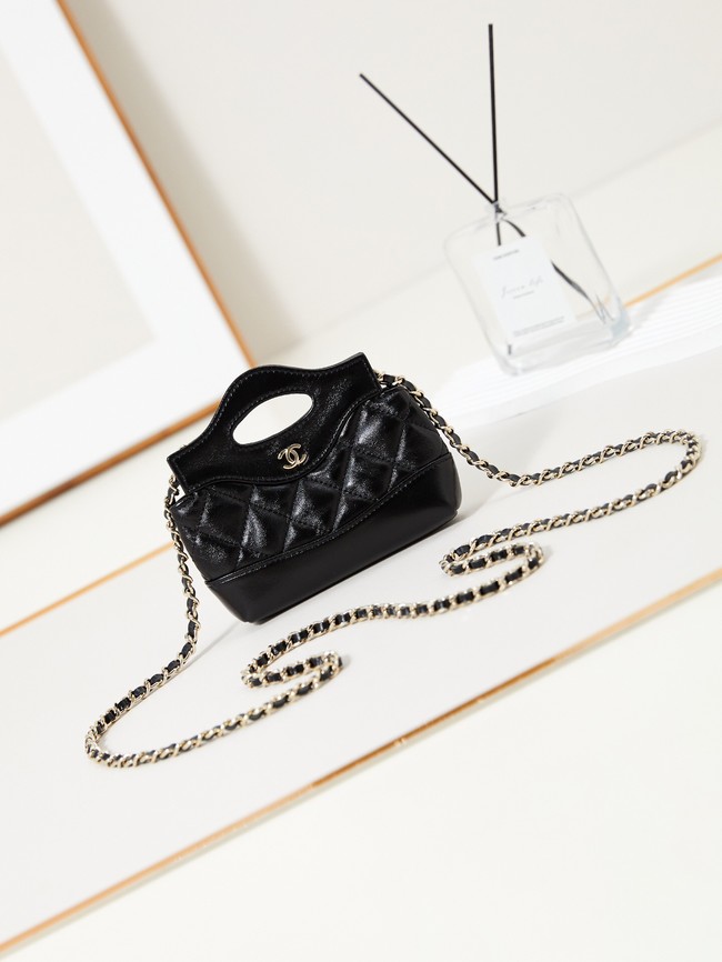 CHANEL CLUTCH WITH CHAIN AP3875 black