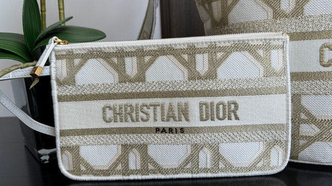 Dior HAT BASKET BAG White and Gold-Tone Macrocannage Embroidery M1328CES