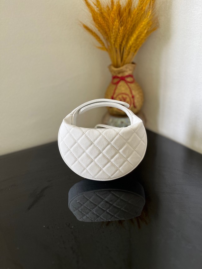 Chanel POUCH Lambskin & Gold-Tone Metal AP3467 white