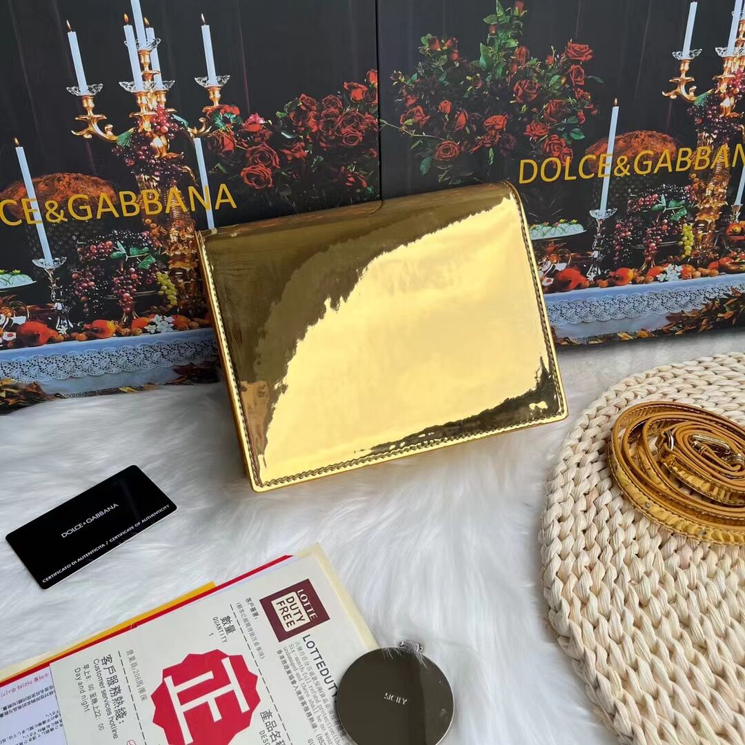 Dolce & Gabbana Patent leather Shoulder Bag G6551 gold Dolce & Gabbana Patent leather Shoulder Bag G6551 gold