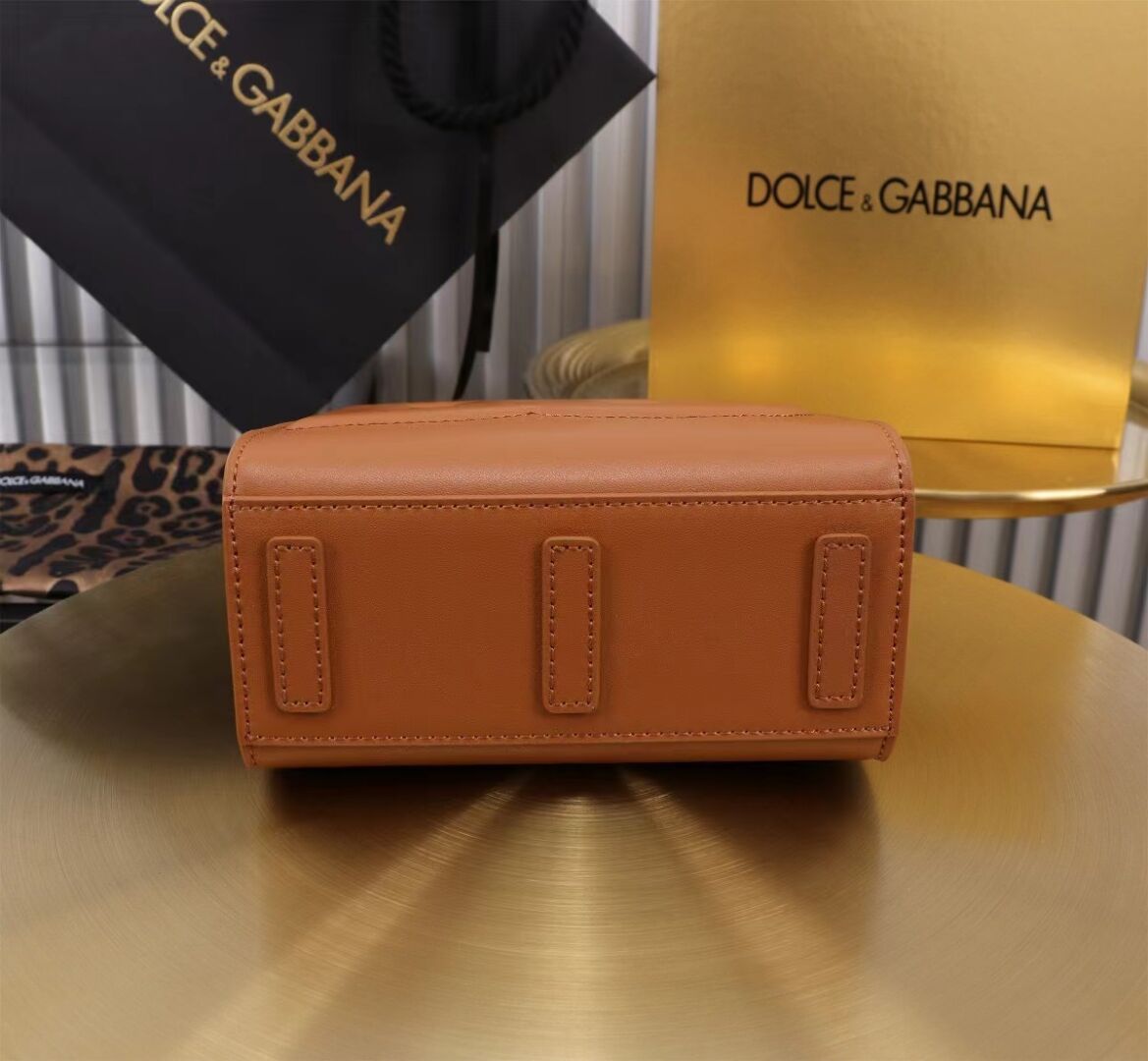 Dolce & Gabbana leather Shoulder Bag G6507 brown Dolce & Gabbana leather Shoulder Bag G6507 brown