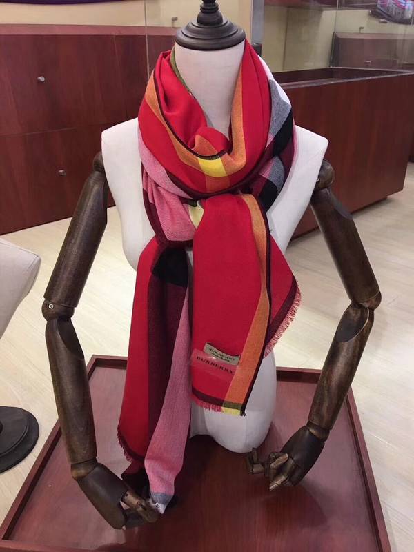 Burberry Scarf BBC00188 Burberry Scarf BBC00188