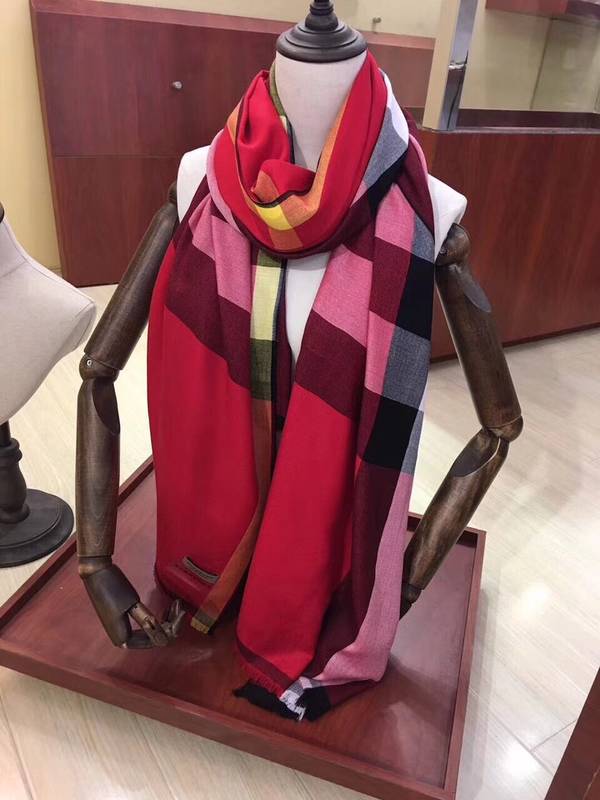Burberry Scarf BBC00188 Burberry Scarf BBC00188