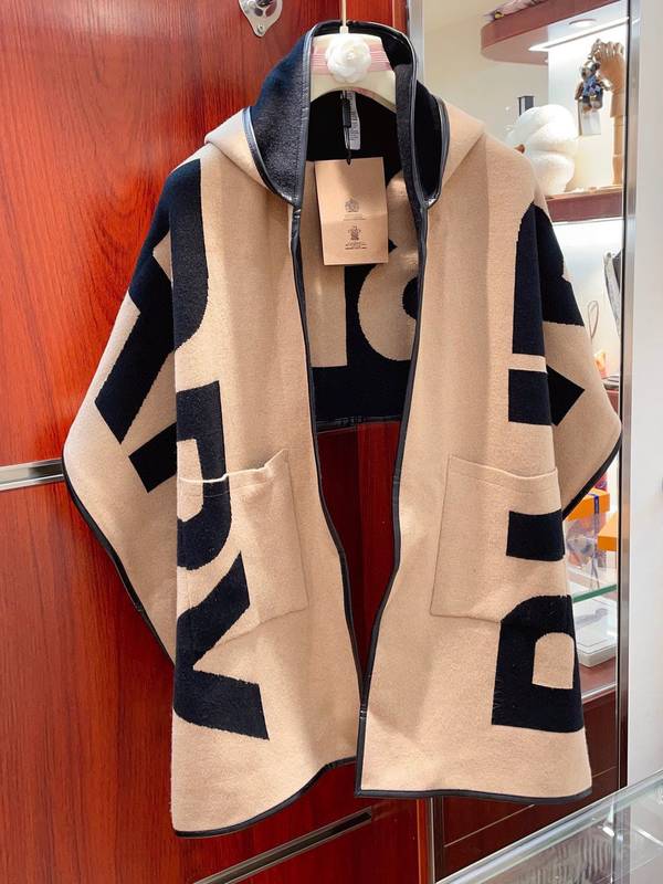 Burberry Scarf BBC00200 Burberry Scarf BBC00200