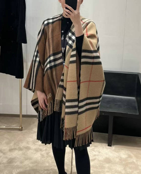Burberry Cloak BBC00204 Burberry Cloak BBC00204