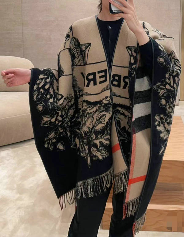 Burberry Cloak BBC00207 Burberry Cloak BBC00207