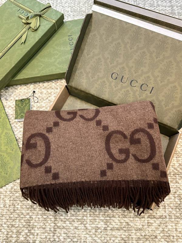 Gucci Cloak GUC00405 Gucci Cloak GUC00405