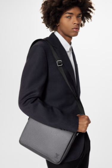 Louis Vuitton District PM M30851 Glacier Louis Vuitton District PM M30851 Glacier