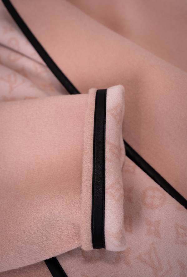 Louis Vuitton Top Quality Overcoat LVY00038 Louis Vuitton Top Quality Overcoat LVY00038