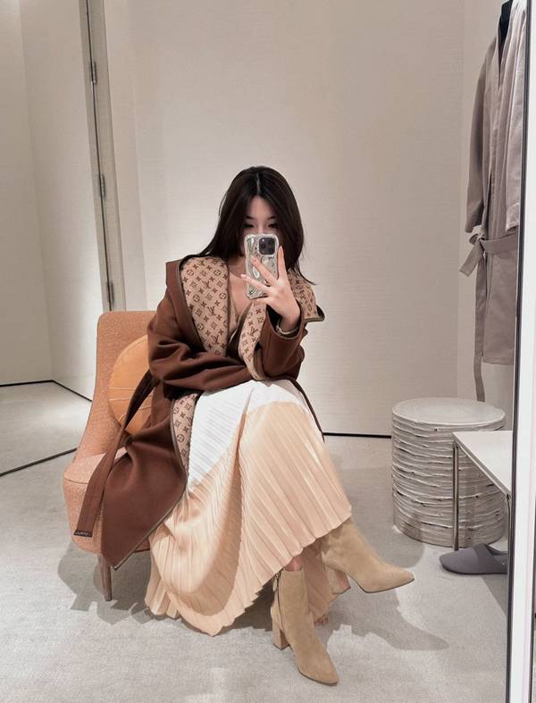 Louis Vuitton Top Quality Overcoat LVY00042 Louis Vuitton Top Quality Overcoat LVY00042