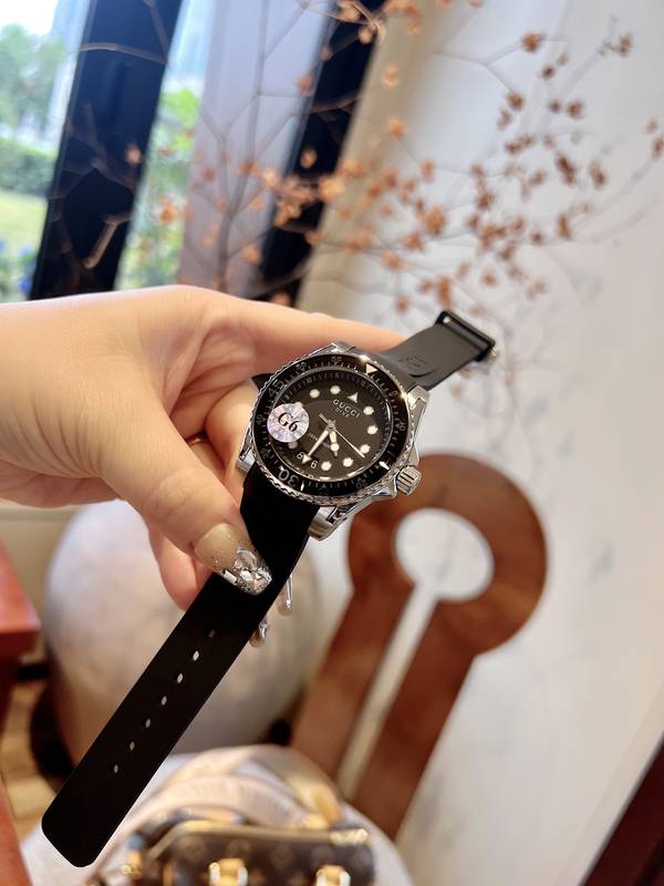 Gucci Watch GUW00127 Gucci Watch GUW00127