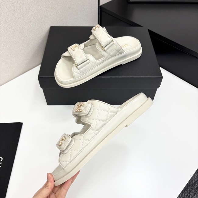 Chanel WOMENS SANDAL 55869-11