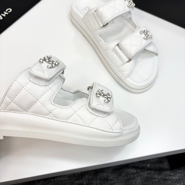 Chanel WOMENS SANDAL 55869-8