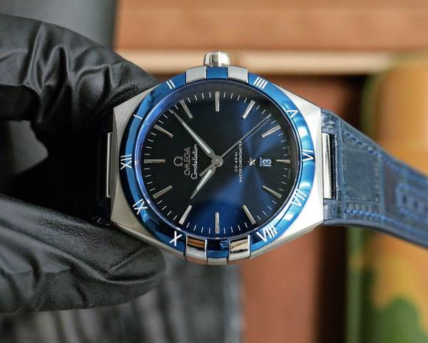 Omega Watch OMW00862