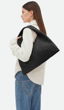 Bottega Veneta Hop Shoulder bag with Intrecciato craftsmanship in calf leather 796262 Black Bottega Veneta Hop Shoulder bag with Intrecciato craftsmanship in calf leather 796262 Black