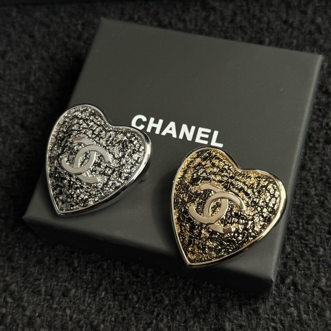 Chanel brooch CE16603